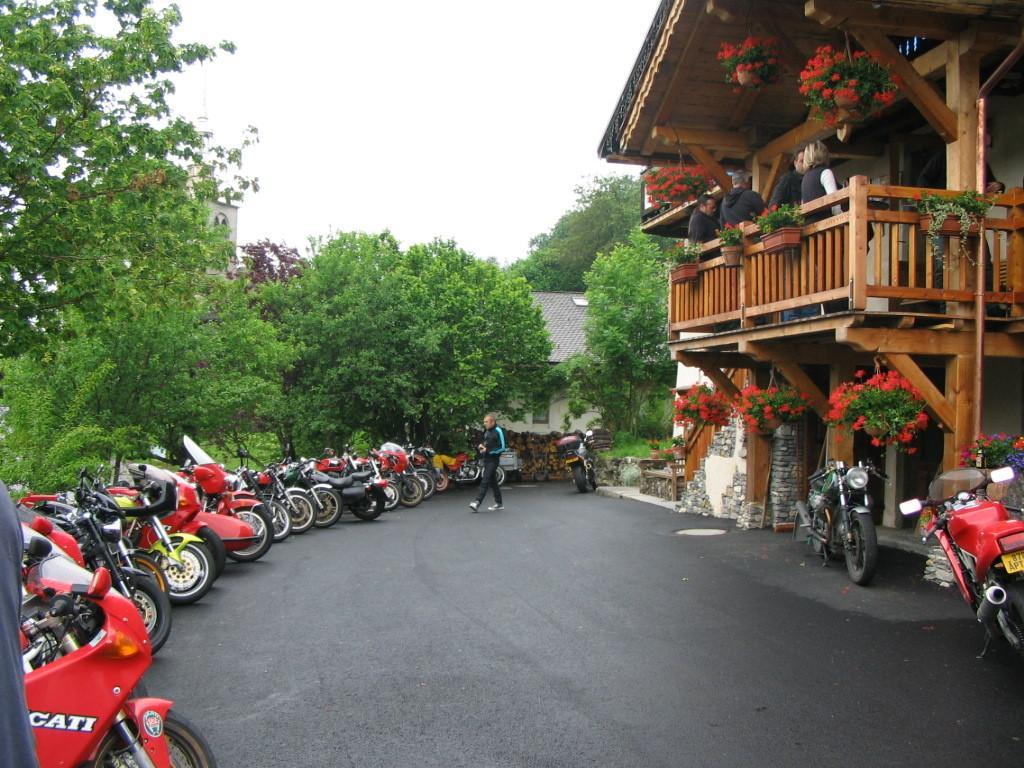 Chalet La Source Hotel Saint-Nicolas-la-Chapelle  Екстериор снимка